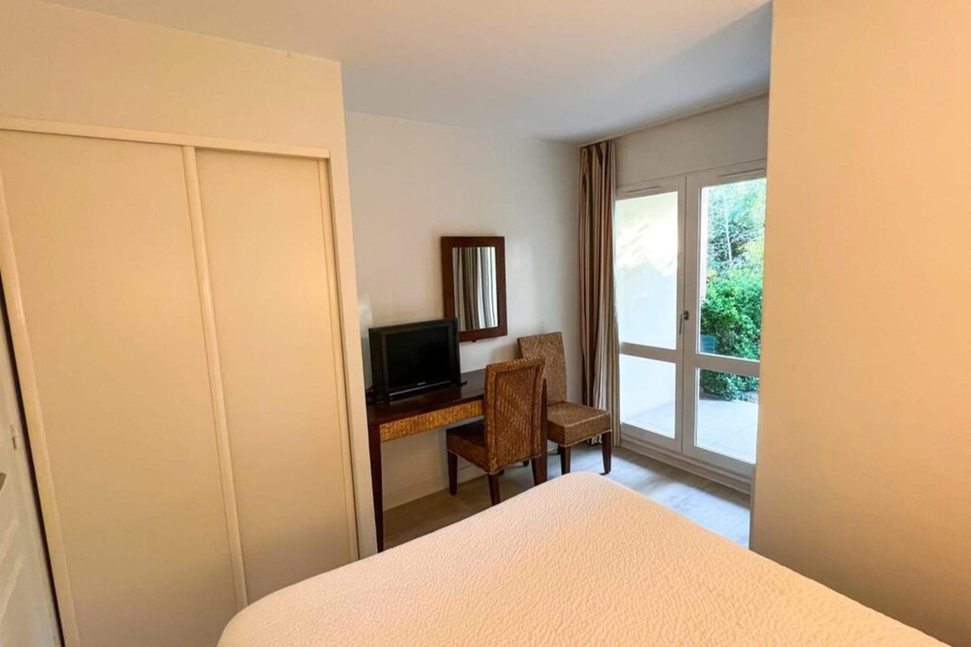 6-Person Apartment With Swimming Pool Tennis Court And Free Parking 25 Le Touquet Dış mekan fotoğraf
